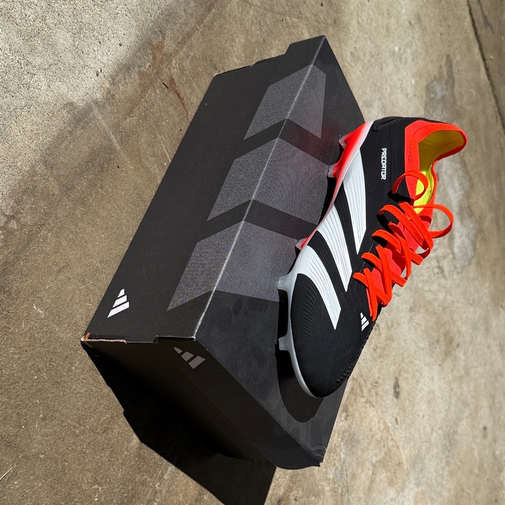 adidas Predator Pro FG Soccer Cleats 7.5 US men’s